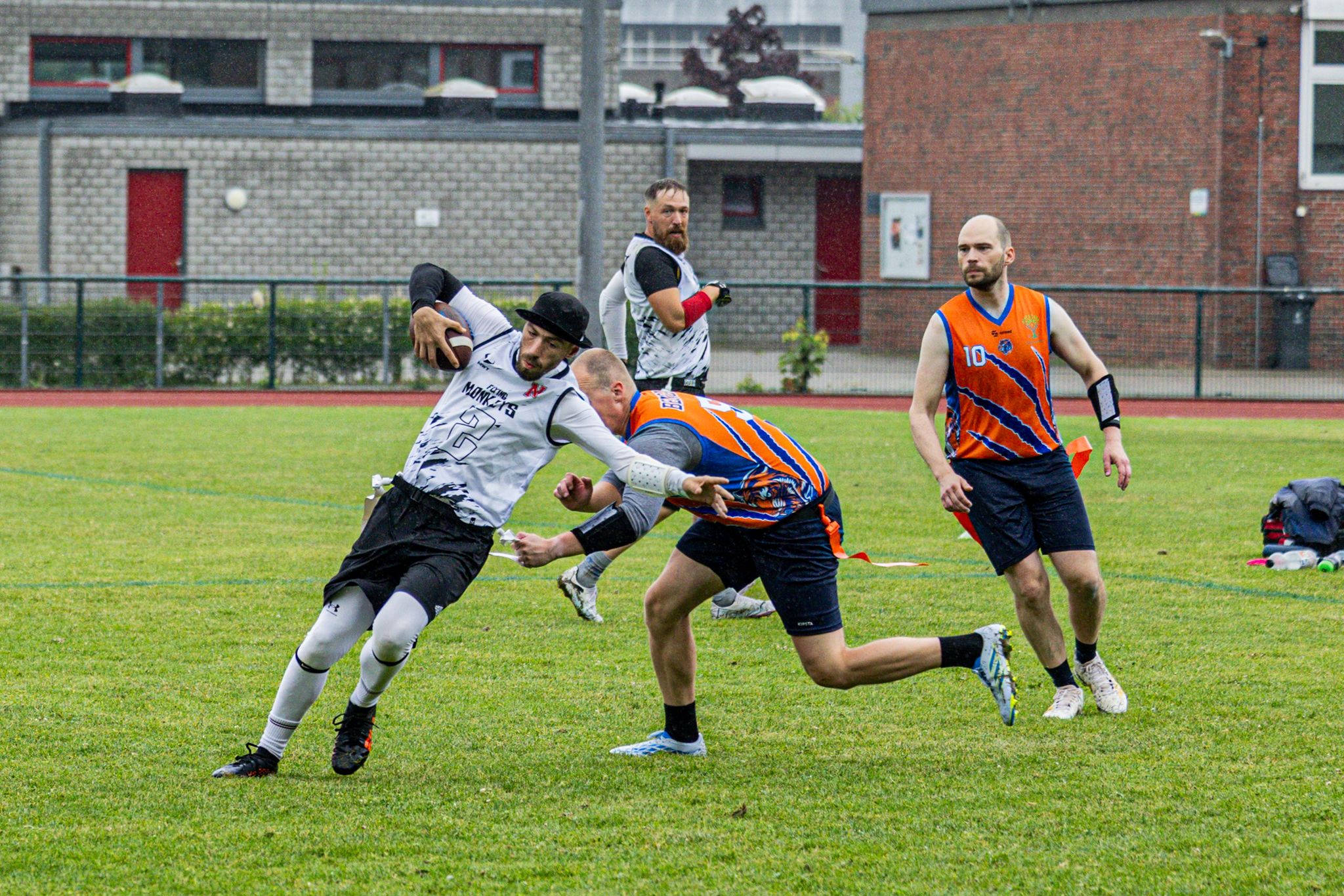 Norderstedt Flying Monkeys spielen Flagfootball im HARWY Trikot